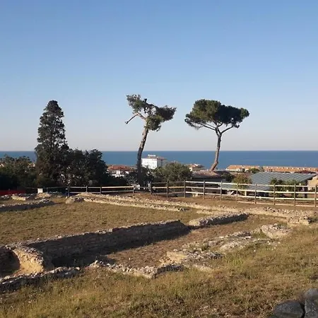 Апартаменты Maison Colline Du Купра-Мариттима